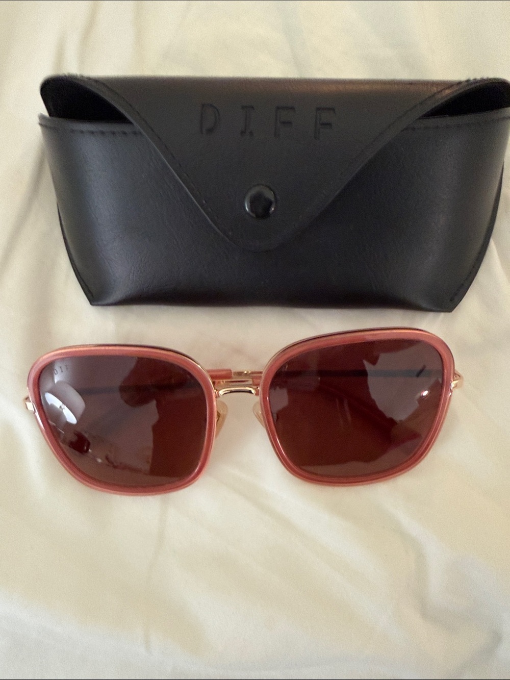 Diff Eyewear Pink Frame Sunglasses with Brown Lenses